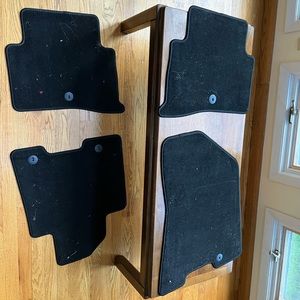 Kia Sportage Carpet Floor Mats. Like new, my wife got the all weather mats.